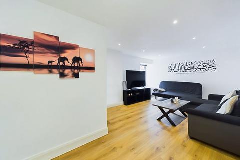 1 bedroom apartment for sale, The Broadway, Buckingham House East Buckingham Parade The Broadway, HA7