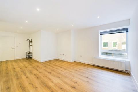 1 bedroom apartment for sale, The Broadway, Buckingham House East Buckingham Parade The Broadway, HA7