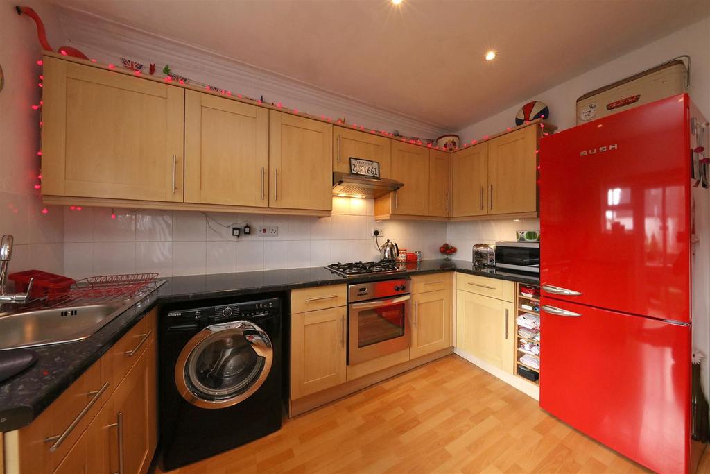 2,20 Ninian Rd 4876.JPG