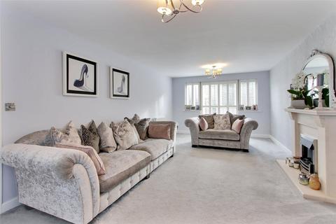 5 bedroom detached house for sale, Bradbrook Drive, Longfield, Kent, DA3