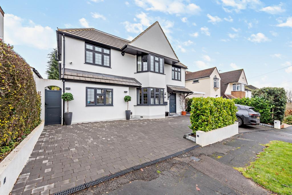 Hill Rise, Rickmansworth, WD3 4 bed detached house for sale £1,500,000