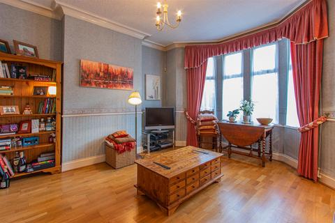 61 Waterloo Gardens, Cardiff, CF23 5AB
