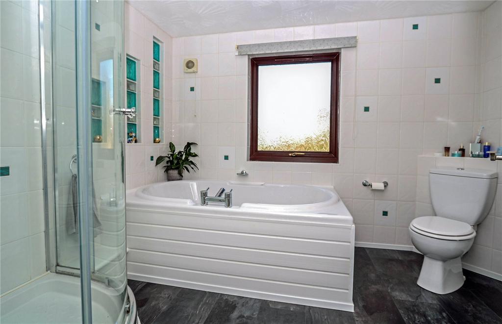 En Suite Bathroom
