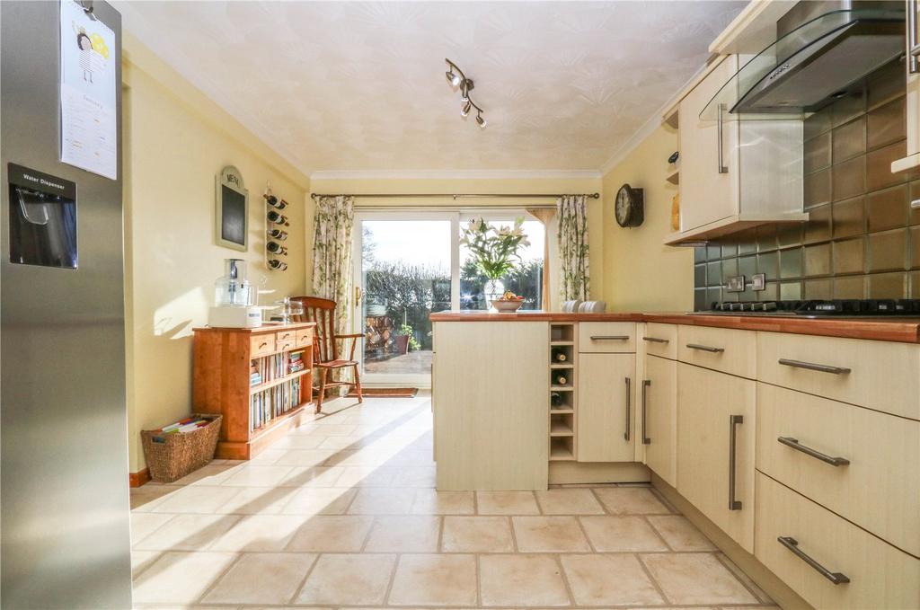 Kitchen/Breakfast Rm