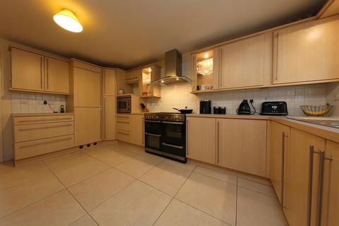 9 Doe Close, Penylan, Cardiff, CF23 9HJ
