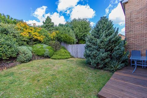 22 Butterfield Drive, Pontprennau, Cardiff, CF23 8NE