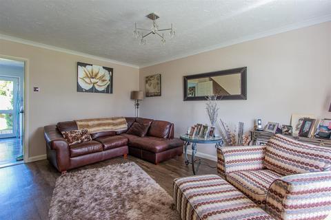 22 Butterfield Drive, Pontprennau, Cardiff, CF23 8NE