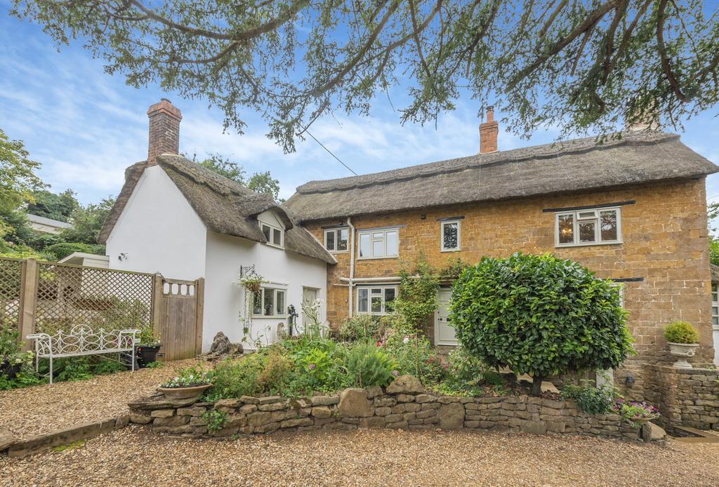 Main Street Wroxton Banbury Oxon... 4 bed country house for sale £900,000