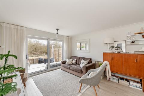 14 The Willows, Mill End, Rickmansworth, WD3 8YY