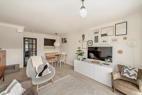 14 The Willows, Mill End, Rickmansworth, WD3 8YY