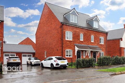 3 bedroom semi-detached house for sale, Stirling Road, Swadlincote