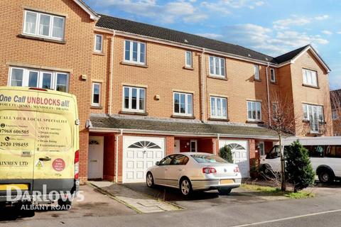 3 bedroom townhouse to rent, Blackberry Way, Cardiff