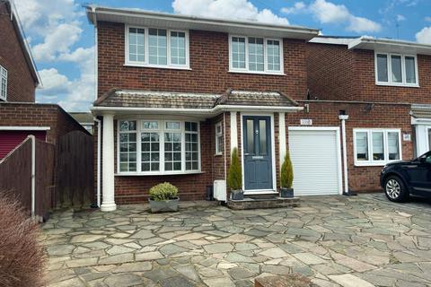 4 bedroom link detached house for sale, Eastwood Road, Rayleigh, Essex, SS6