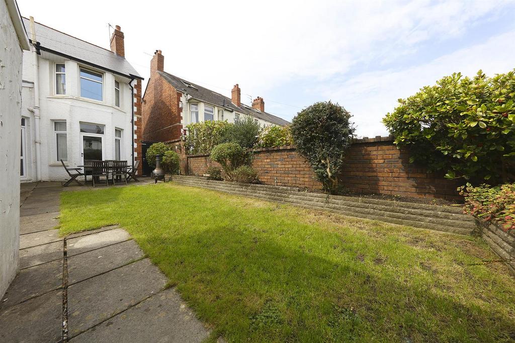 24 Axminster Rd 4084.JPG