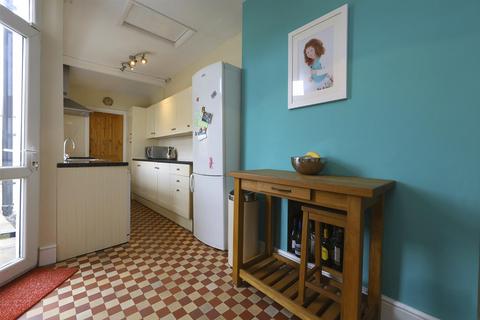 24 Axminster Road, Cardiff, CF23 5AR