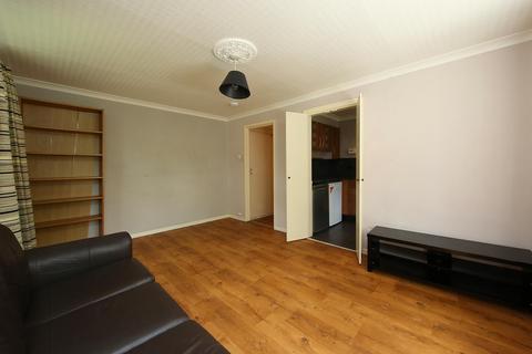 71b Celyn Avenue, Cardiff, CF23 6EB