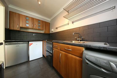 71b Celyn Avenue, Cardiff, CF23 6EB