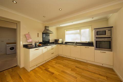 12 Llyn Close, Cardiff, CF23 6LG