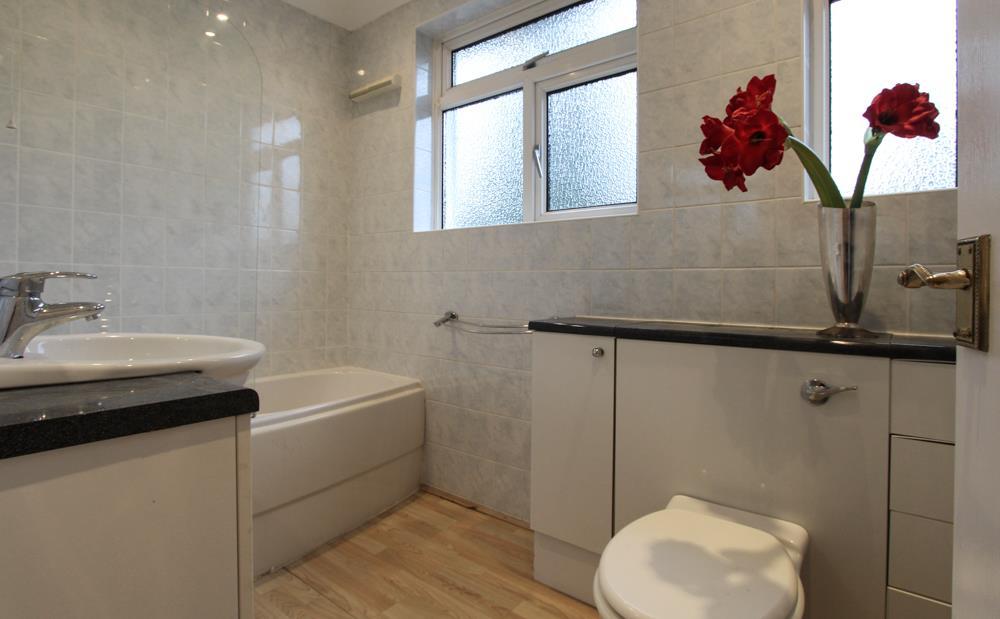 28 Brandreth Road LR-9.jpg