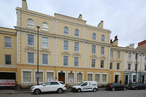 21, Ocean Buildings Bute Crescent, Cardiff, CF10 5AY