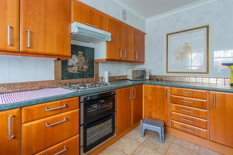 35 Bryncyn, Cardiff, CF23 7BH