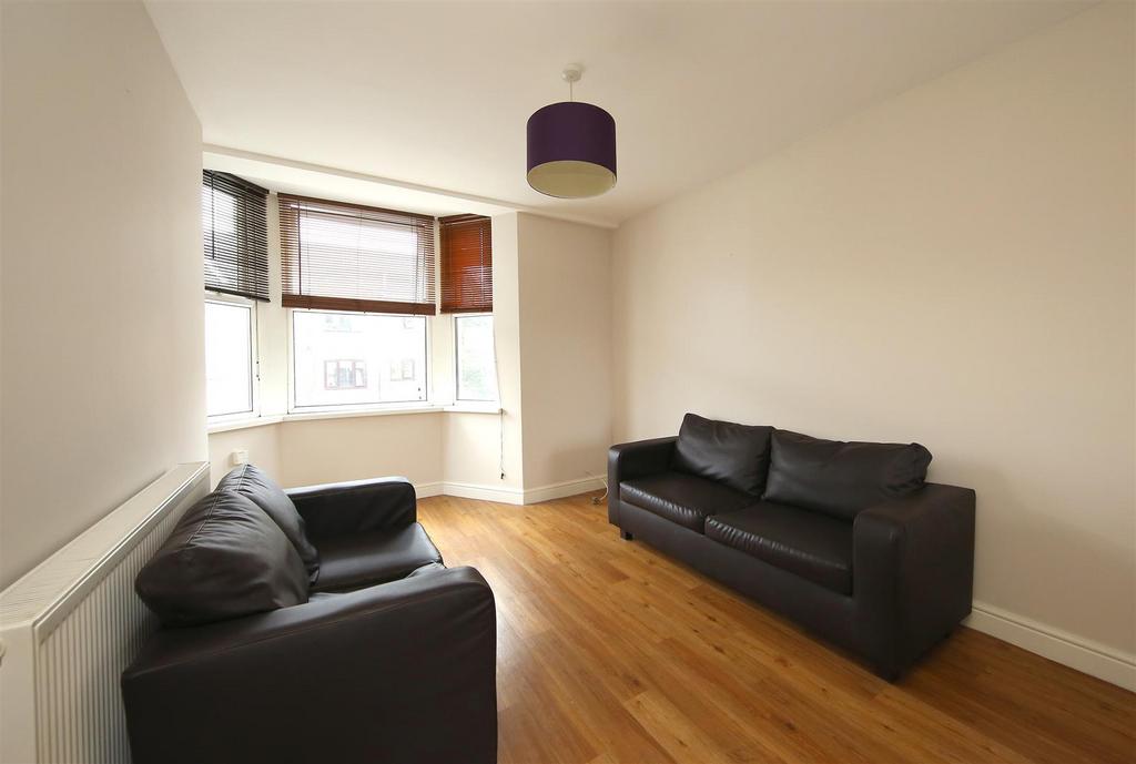 F2,1 Piercefield Pl. 5112.JPG