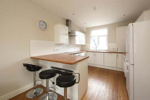 Flat 2, 1 Piercefield Place, Cardiff, CF24 0LD