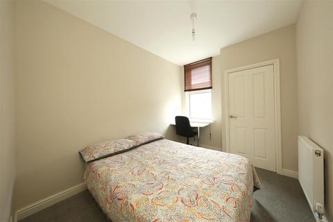 Flat 2, 1 Piercefield Place, Cardiff, CF24 0LD