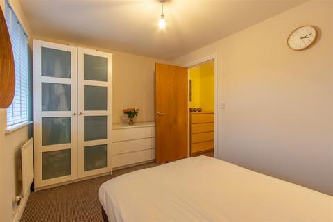 51 Doe Close, Penylan, Cardiff, CF23 9HJ