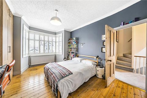 40 Heather Road, London, SE12 0UQ