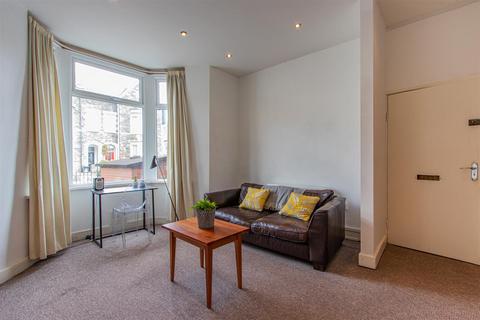 Flat 1, 10 Piercefield Place, Cardiff, CF24 0LD