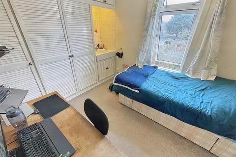 3 bedroom detached house for sale, Winton