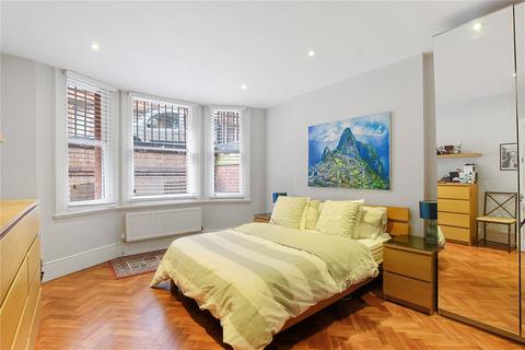3 bedroom flat for sale, Clarence Gate Gardens, Glentworth Street, London