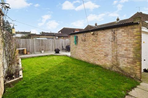 4 All Saints Close, Whitstable, CT5 1SB
