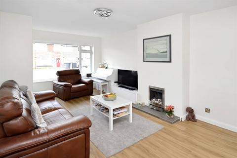4 All Saints Close, Whitstable, CT5 1SB