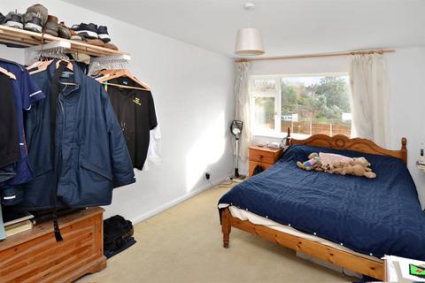 4 All Saints Close, Whitstable, CT5 1SB