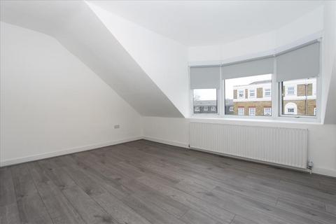 3 bedroom flat to rent - Market Parade, Winchester Road, London , N9