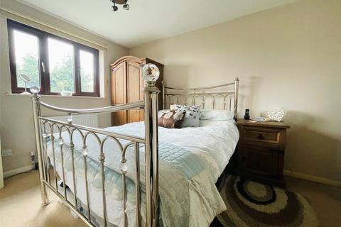 70 Woodfall Drive, Crayford, Dartford, DA1 4TP