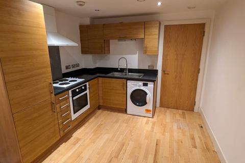 2 bedroom flat to rent, La Salle , Chadwick Street, Leeds, West Yorkshire, LS10