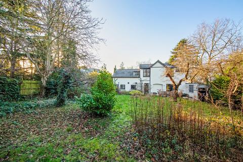 3 bedroom detached house for sale, Pampisford Road, South Croydon