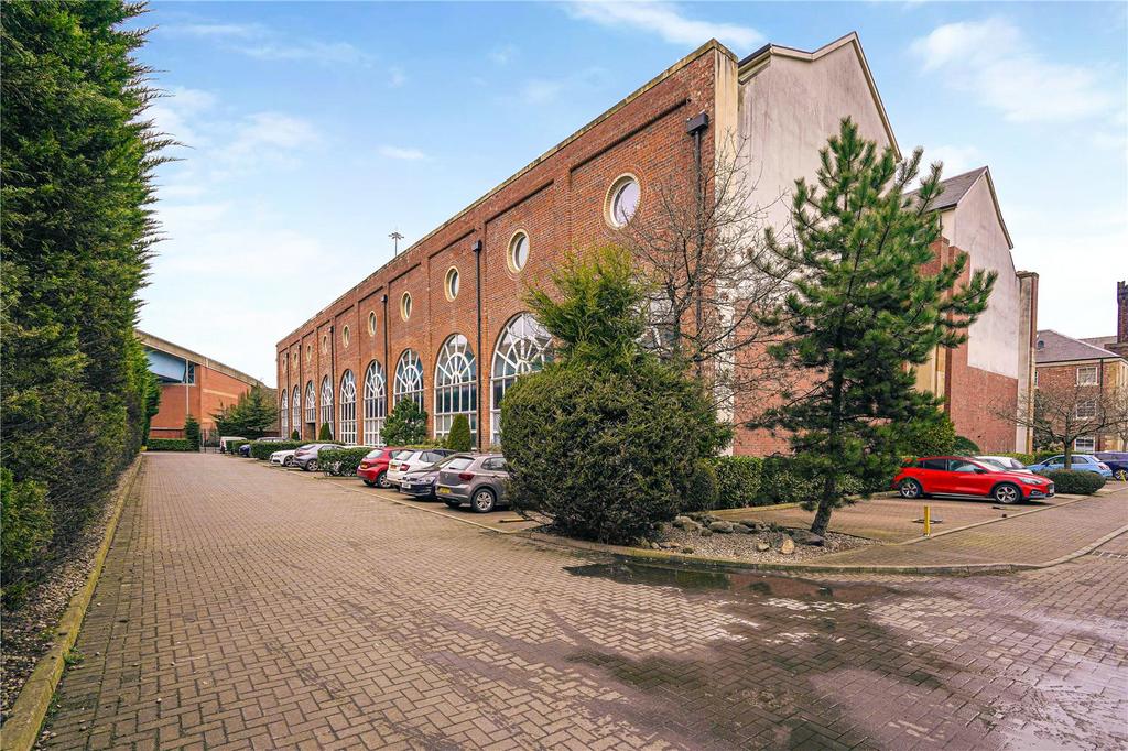 37 Cook Street, Tradeston, Glasgow, G5 2 bed flat for sale £185,000