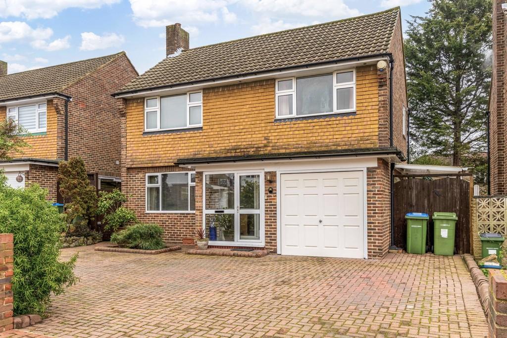 Close, Eltham Heights SE9 3 bed detached house for sale £575,000