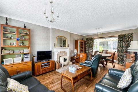 13 Rennets Close, London, SE9 2NQ