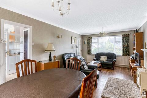 13 Rennets Close, London, SE9 2NQ