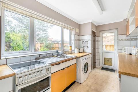 13 Rennets Close, London, SE9 2NQ