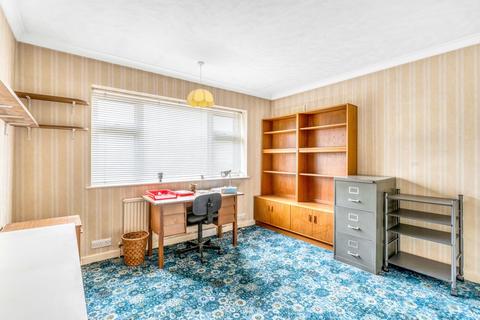 13 Rennets Close, London, SE9 2NQ