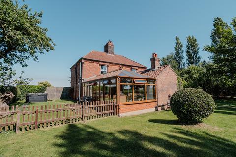 4 bedroom detached house for sale, Sunset House, Friskney
