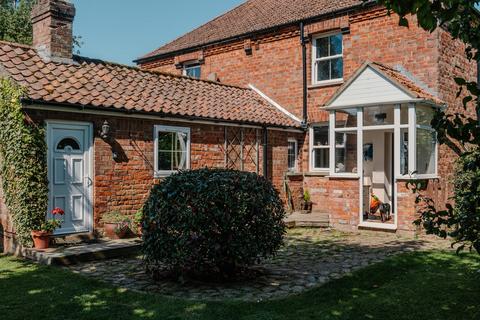 undefined, Sunset House, Friskney