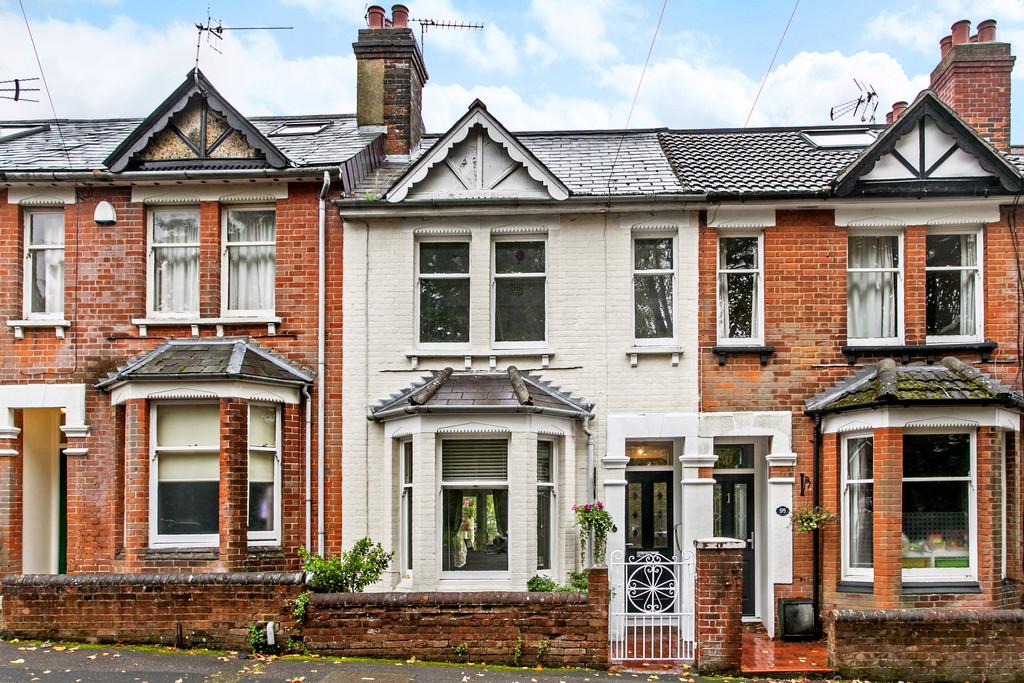 Brassey Road, Winchester, SO22 3 bed terraced house for sale £575,000