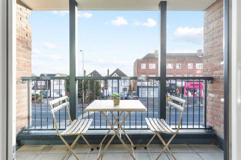 2 bedroom flat for sale, London Square Watford, Watford WD24